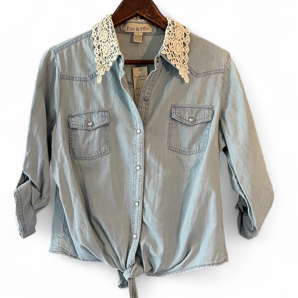 Fun & Flirt blue cotton button down shirt women’s L new